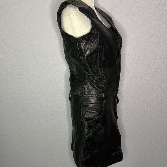 DeCoded Women’s Black Leather Vest (M) and Skirt (L) - Picture 6 of 16